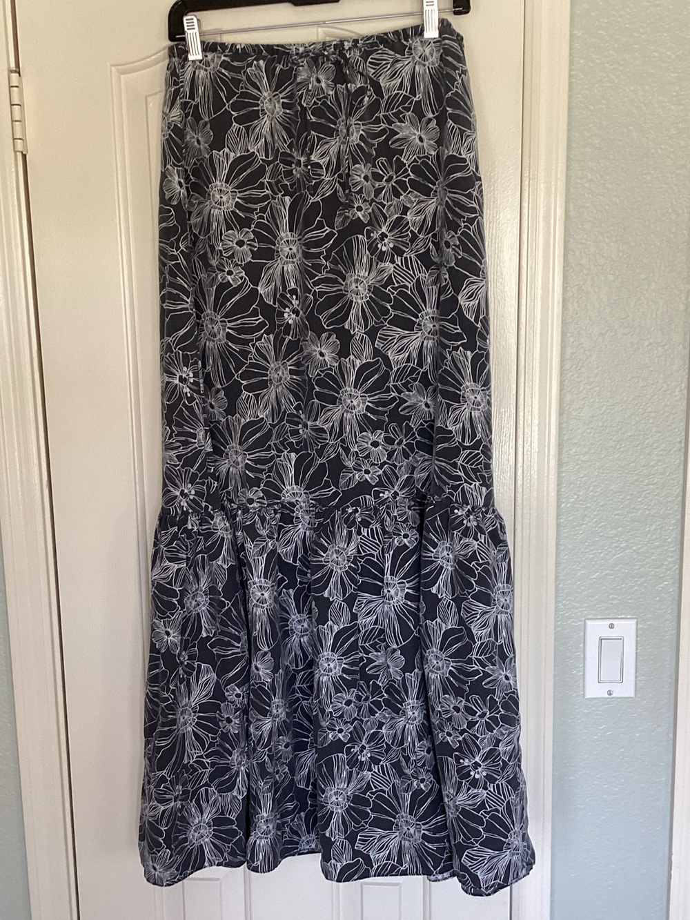 Pull On Maxi Skirt, 100% Silk. Black and White Floral Print